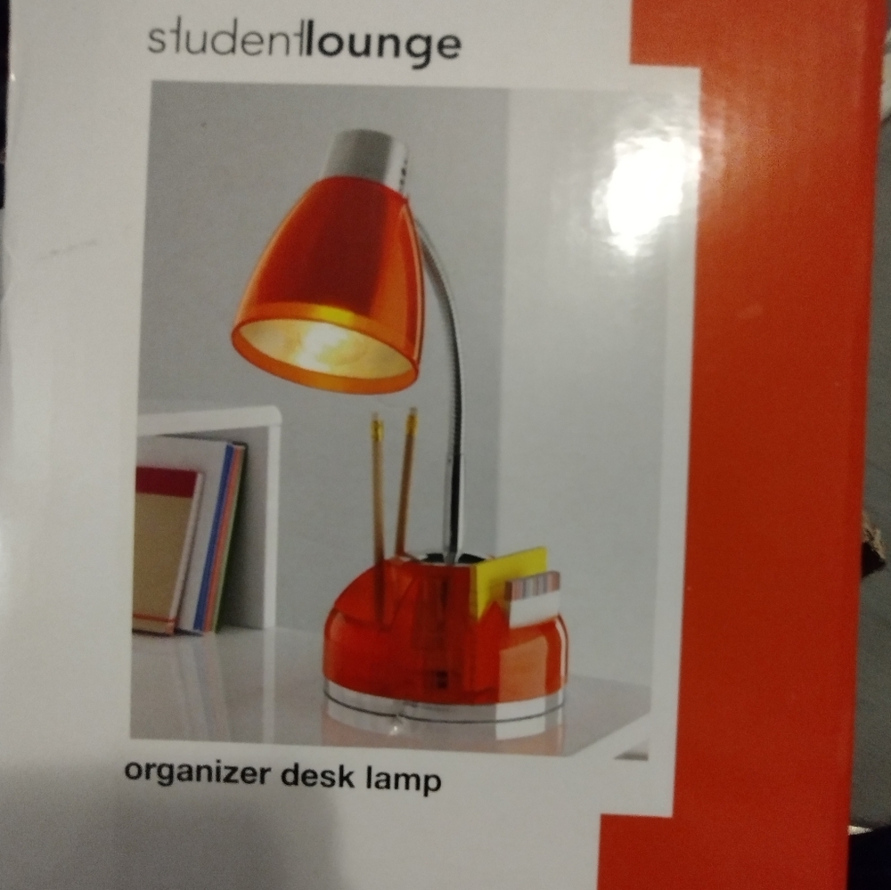 Desk lamp
